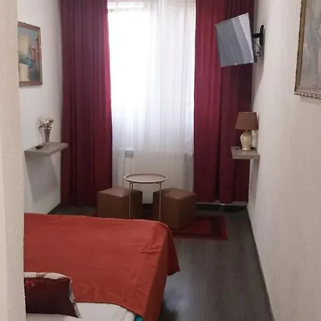 モーテル M Jasmin 3*